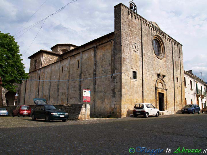 05-P5114774+.jpg - 05-P5114774+.jpg - La chiesa di S. Eusanio (XII sec.).